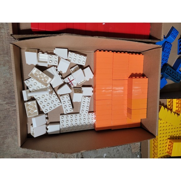 Lego Duplo Lot of --729--Pieces Mixed Multiple Color Lot (16lbs) Of Legos - Picture 3 of 7